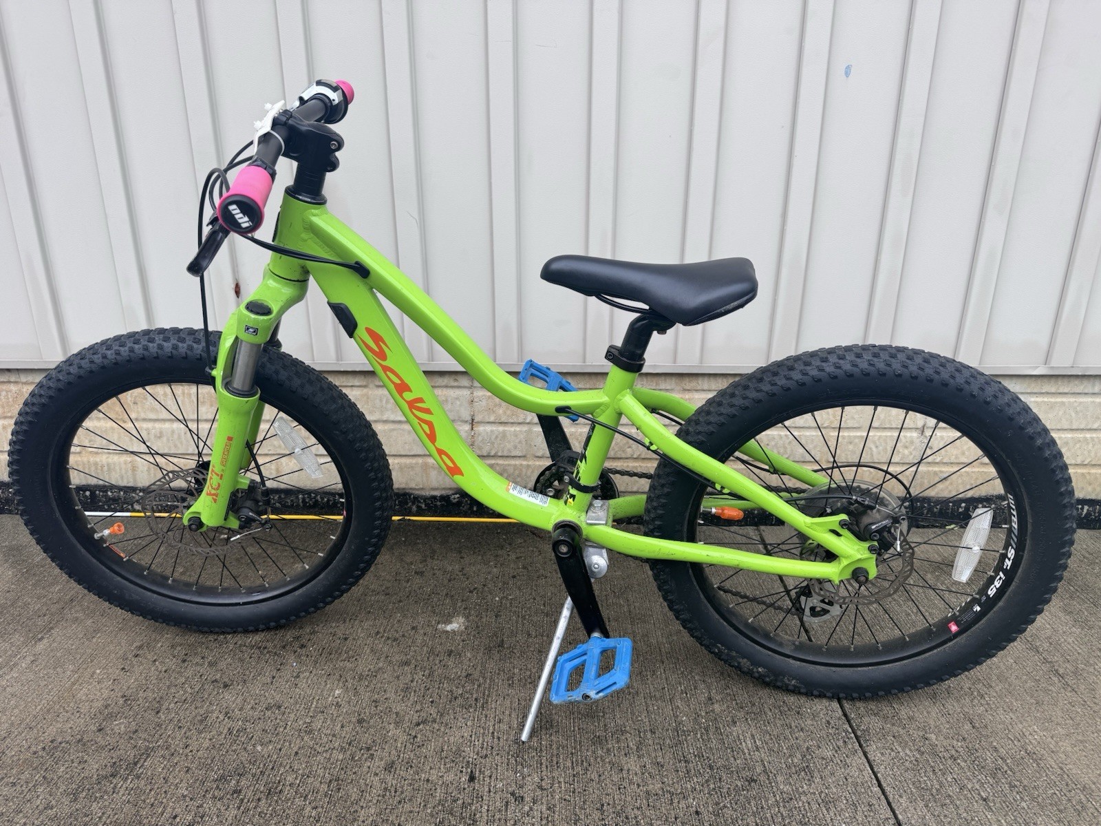 Salsa Timberjack 20 20in Mountain Bike Green Disc Brakes Front Suspension 1sp