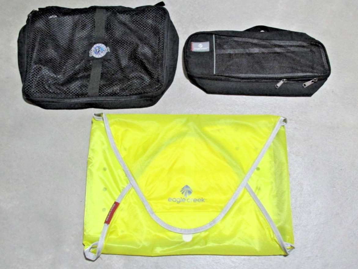Eagle Creek Pack-It Travel Folder 17x12 Yellow + 2 Cubes Black -3 Piece Total Eagle Creek Pack-It Travel Folder 17x12 Yellow + 2 Cubes Black -3 Piece Total