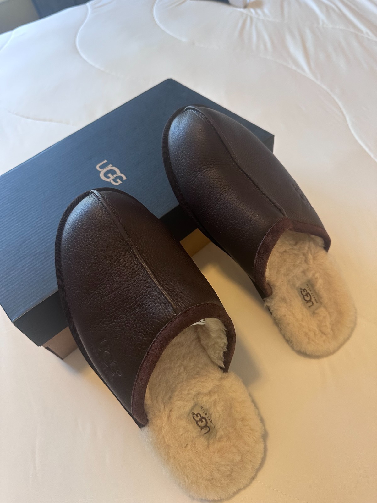 UGG Men\'s Scuff Leather Slippers - Tan (Dark Brown), Size 11 UGG Men\'s Scuff Leather Slippers - Tan (Dark Brown), Size 11