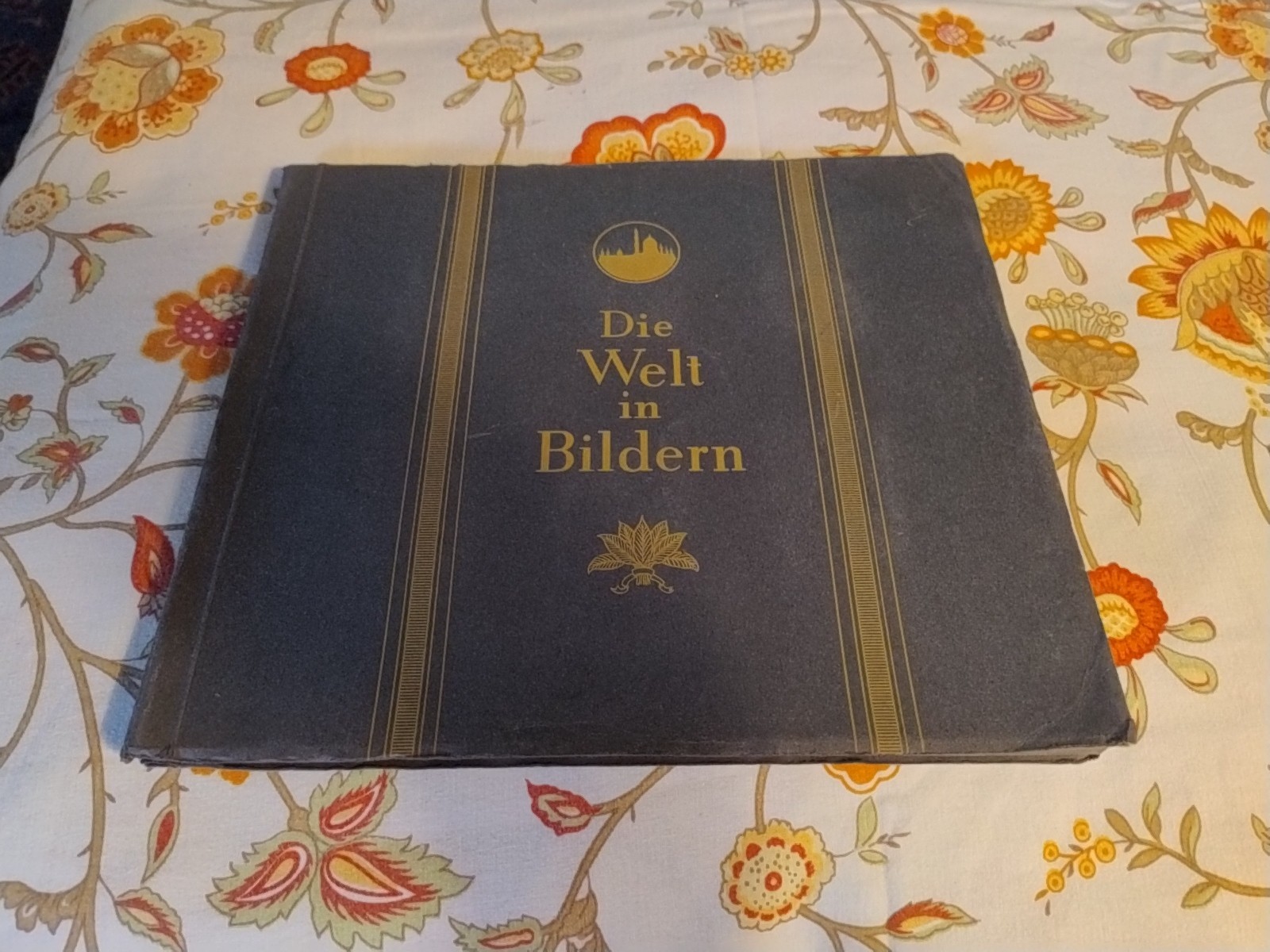Scrapbook Album Scrapbook The World in Pictures Vintage Perfectto Scrapbook Album Scrapbook The World in Pictures Vintage Perfectto