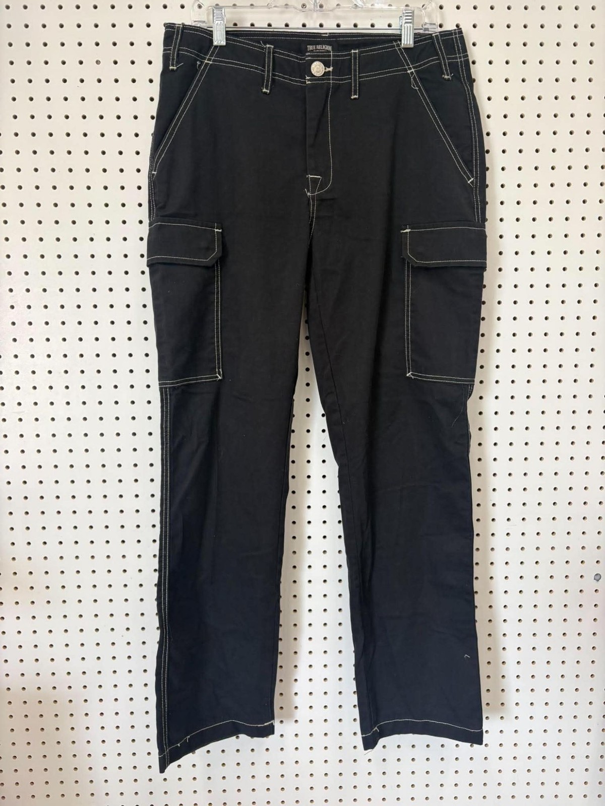 True Religion Black Cargo Pants With Contrast Stitching Size 31 True Religion Black Cargo Pants With Contrast Stitching Size 31