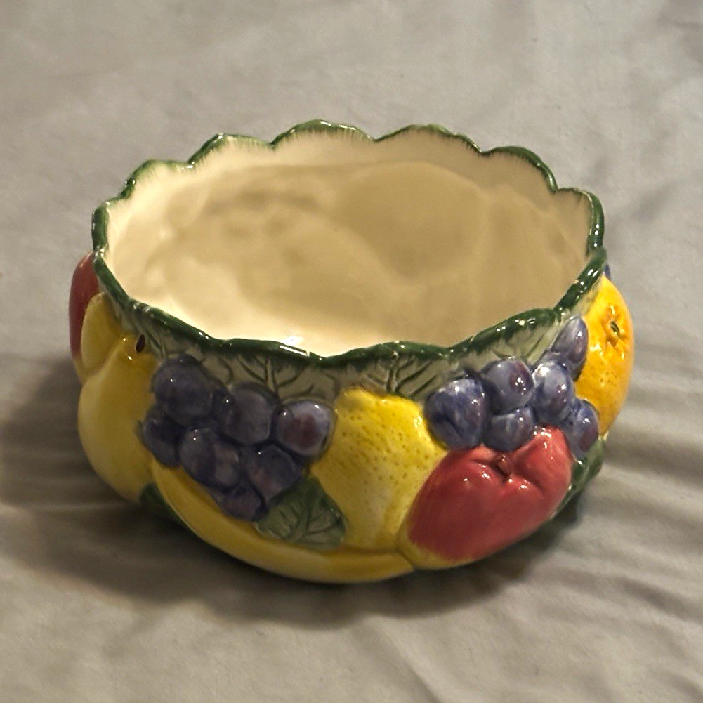 Fitz and Floyd Vintage 1989 Fruit Pattern Ceramic Round Bowl Taiwan Glossy