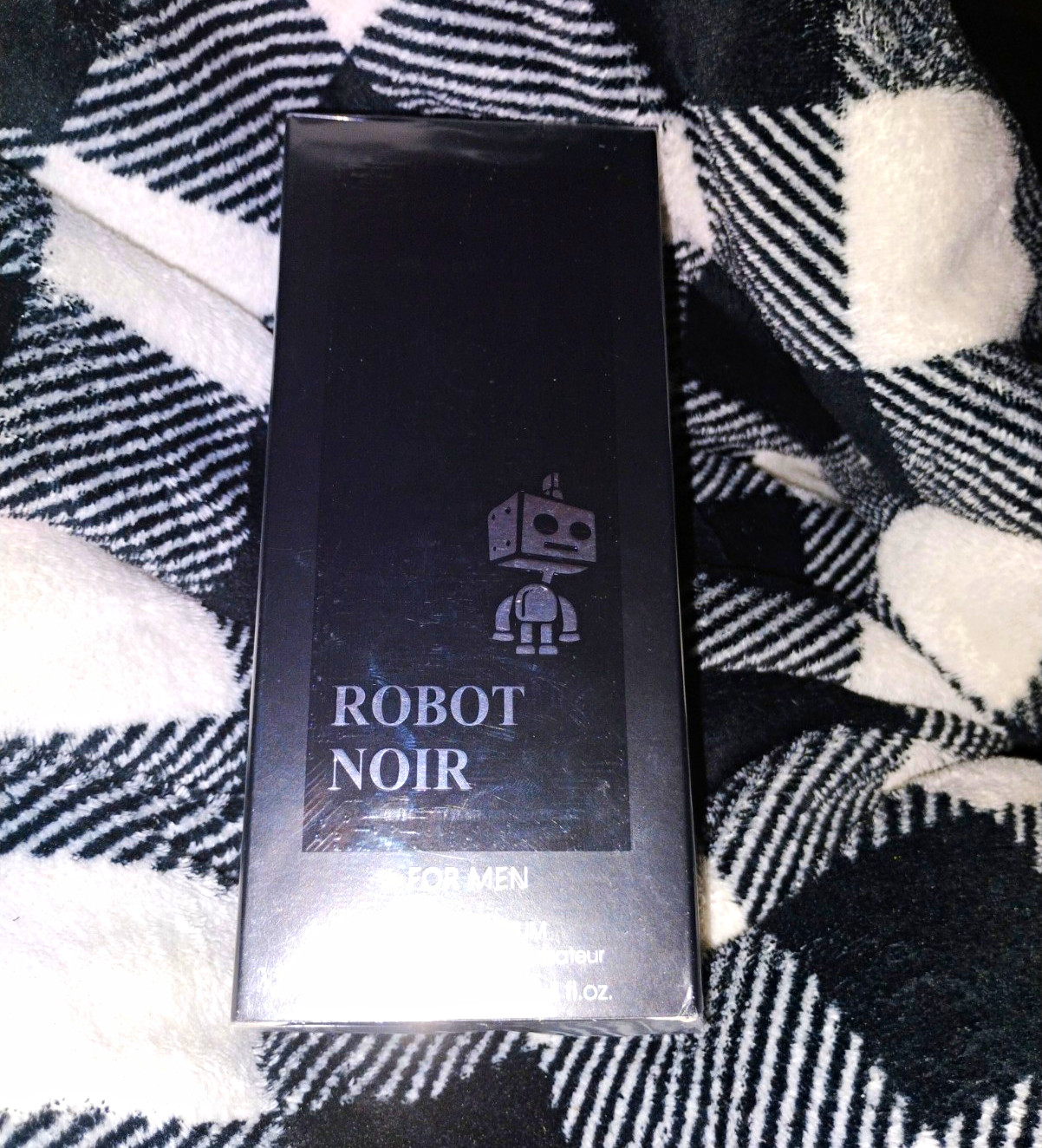 Fragrance Couture Inc Robot Noir Eau de Parfum Spray Regular Size 3.4 fl oz