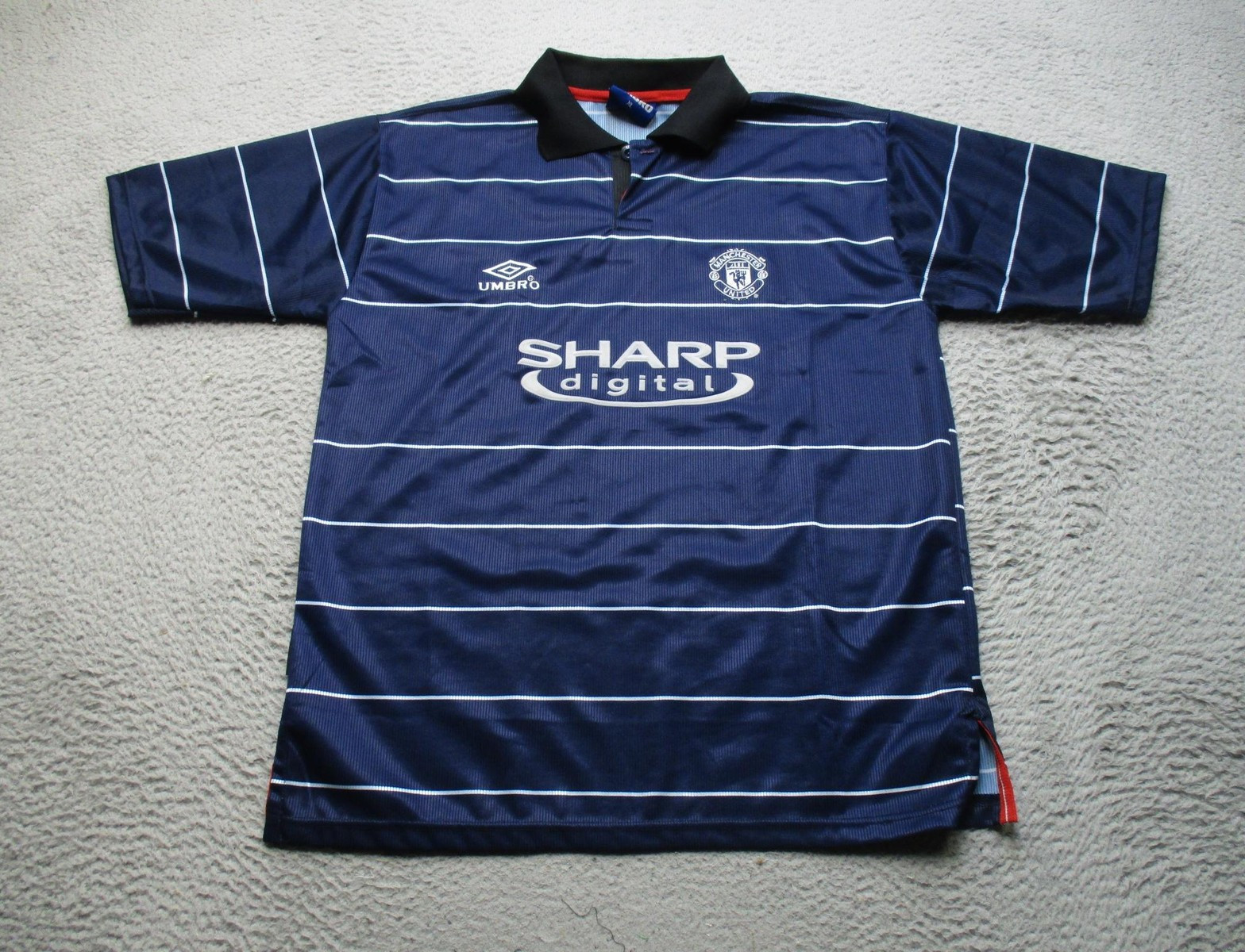 Vintage Manchester United Shirt Mens XL Blue EPL Soccer Umbro Sharp Digital 90s