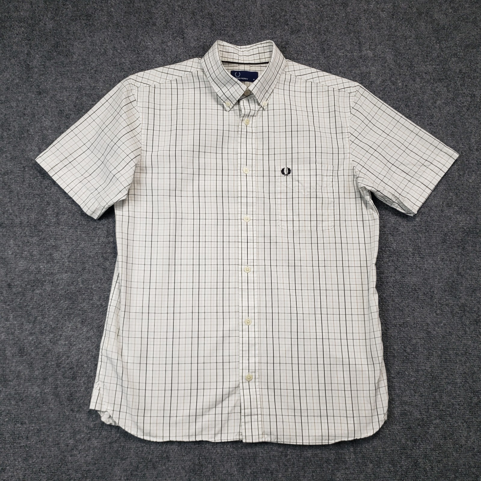 Fred Perry Button Down Shirt Mens Medium Plaid Cotton Short Sleeve Pocket Logo