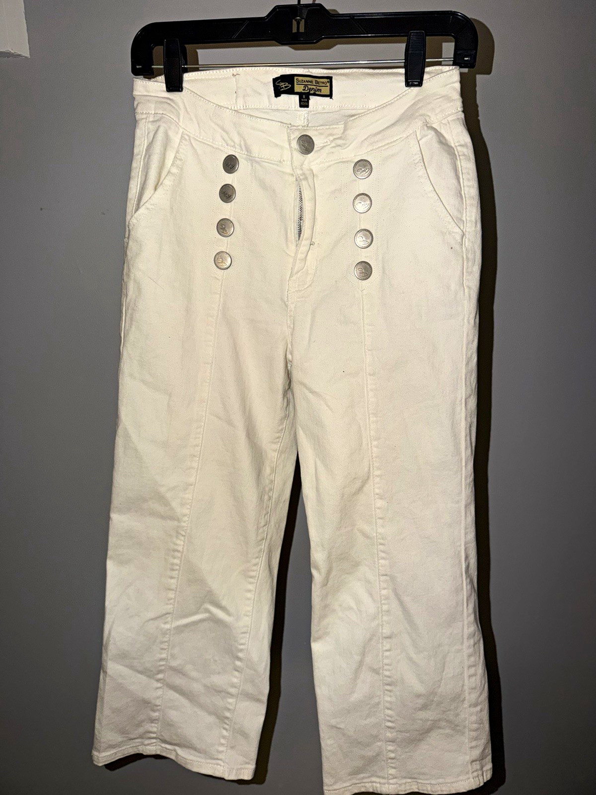 Suzanne Betro White Denim Capri Jeans Size 8 Button/Zip Embroidered 5-Pocket