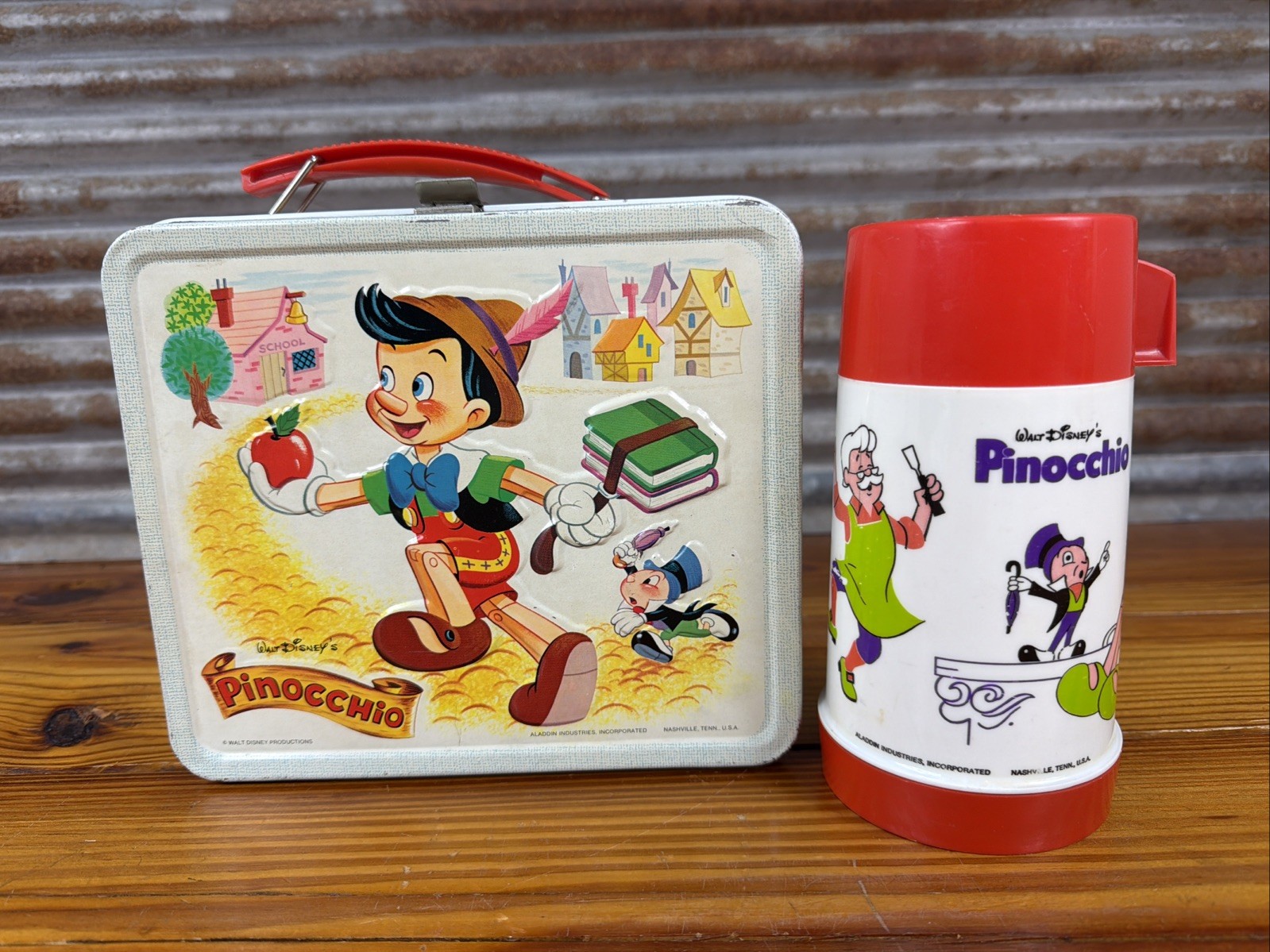 Vintage Disney PINOCCHIO Lunchbox 1971 Lunch Box & Thermos AMAZING Condition Vintage Disney PINOCCHIO Lunchbox 1971 Lunch Box & Thermos AMAZING Condition