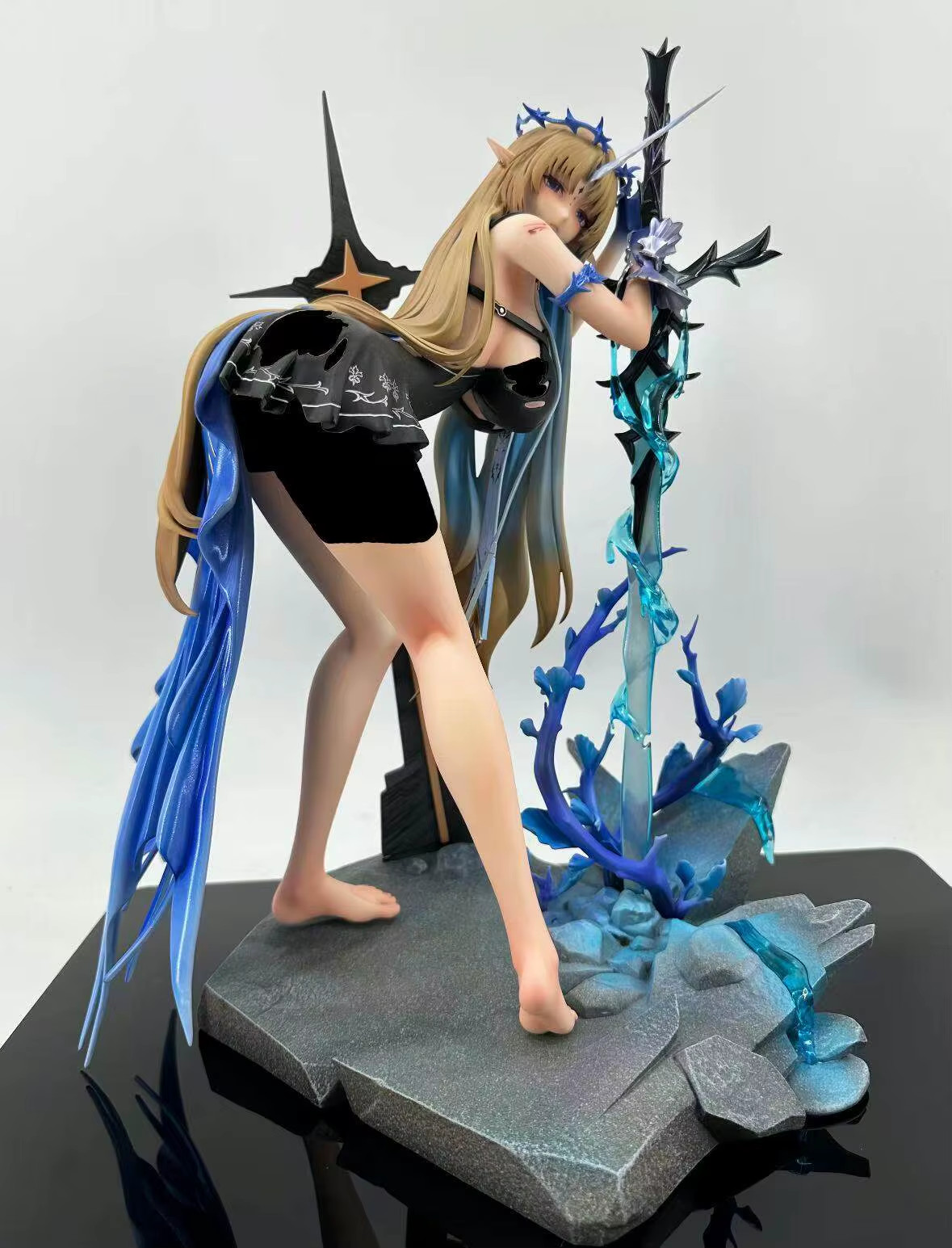 Wuthering Waves Cartethyia Figure 26CM PVC Statue Anime Collectible Model