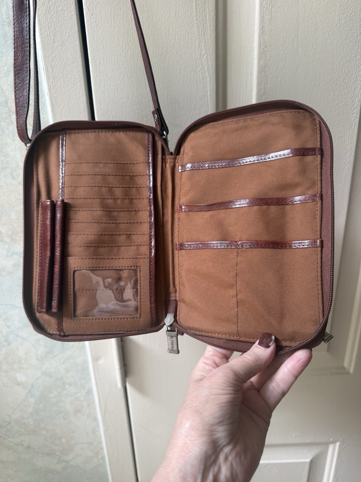 Wilson’s Leather El Portal Multi Pocket Shoulder Bag, rust brown leather men bag