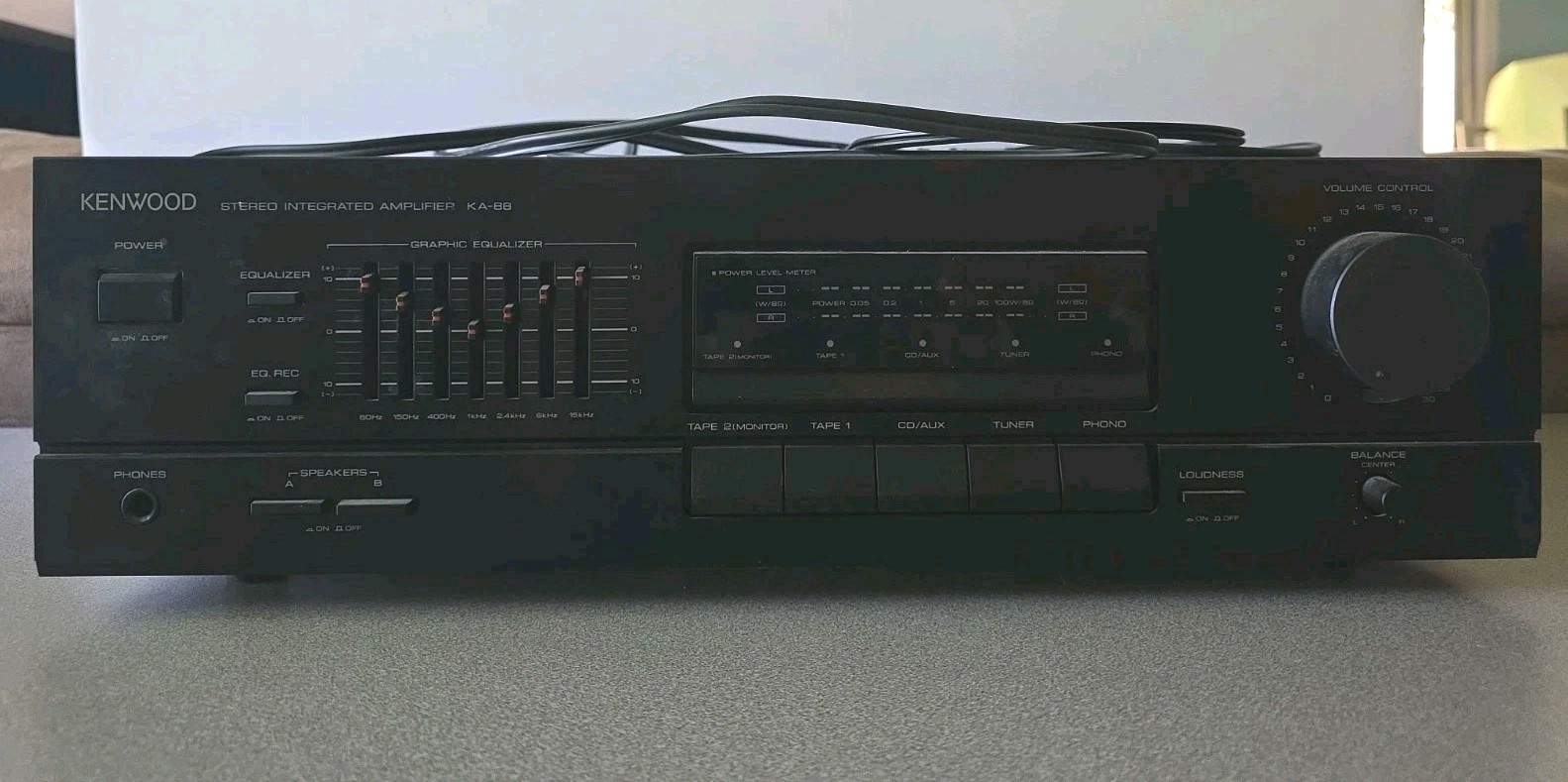 Kenwood KA-88 Stereo Amplifier 120V 60 Hz Vintage TESTED And WORKING