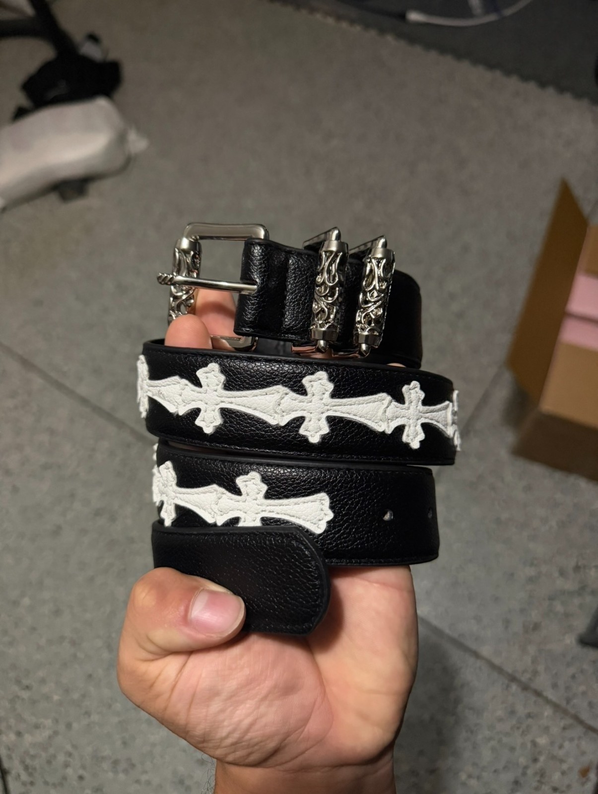 Chrome Hearts Belt Black Leather White Crosses Silver Latch Unisex Size 28-34 Chrome Hearts Belt Black Leather White Crosses Silver Latch Unisex Size 28-34
