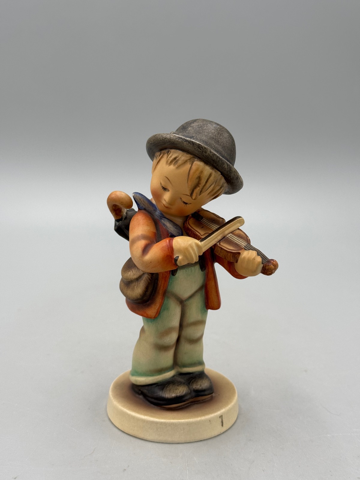 Vintage Goebel Hummel Figurine HUM #4 \