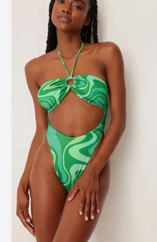 NWT NA-KD X MELISSA BENTSEN AUSTRALIA | HIGH CUT RING ONE-PIECE SWIMSUIT GREEN M NWT NA-KD X MELISSA BENTSEN AUSTRALIA | HIGH CUT RING ONE-PIECE SWIMSUIT GREEN M