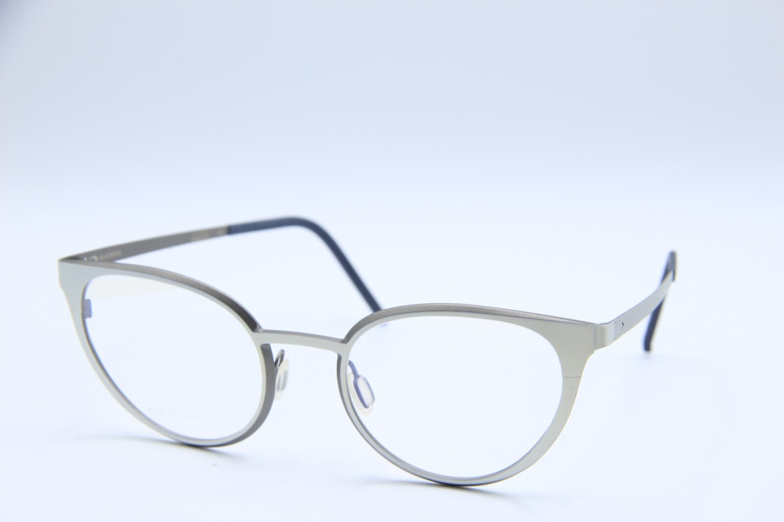NEW BLACKFIN BF 830 COL. 866 BONITA BAY WHITE BLK AUTHENTIC EYEGLASSES 51-21 K1