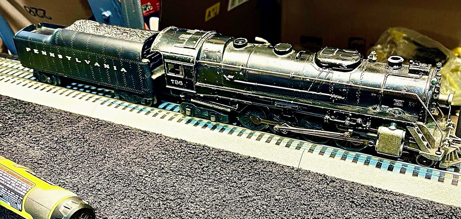 Lionel Pennsylvania Railroad 736 O Gauge 2-8-4 Steam Locomotive w/ Tender Light Lionel Pennsylvania Railroad 736 O Gauge 2-8-4 Steam Locomotive w/ Tender Light