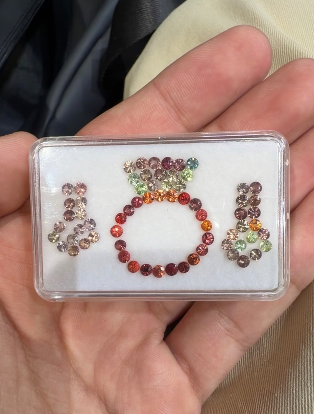 Natural Jewelry Size Fancy Sapphire Gemstone Layout From Madagascar