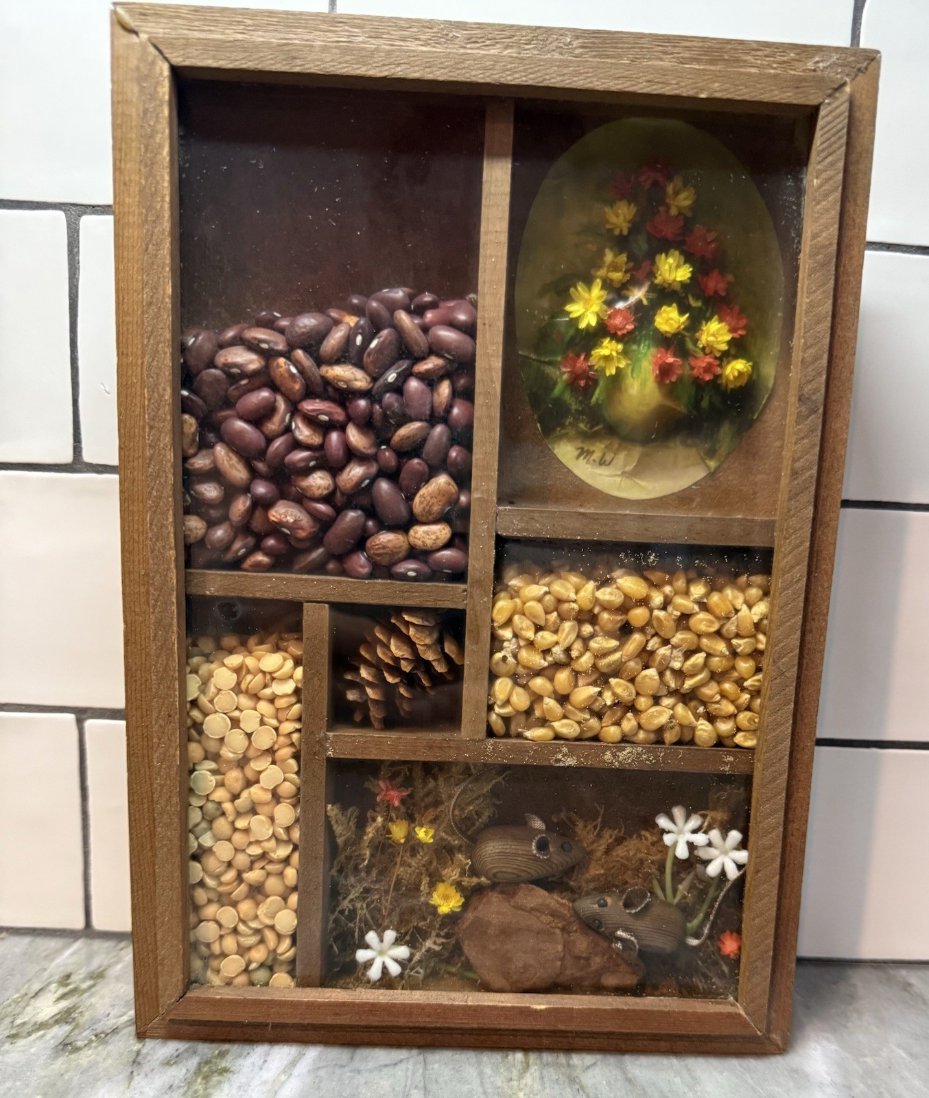 Farm House VTG Shadow Box 1970s Mice Corn Wall Hanging Seeds Beans Dried Flowers Farm House VTG Shadow Box 1970s Mice Corn Wall Hanging Seeds Beans Dried Flowers