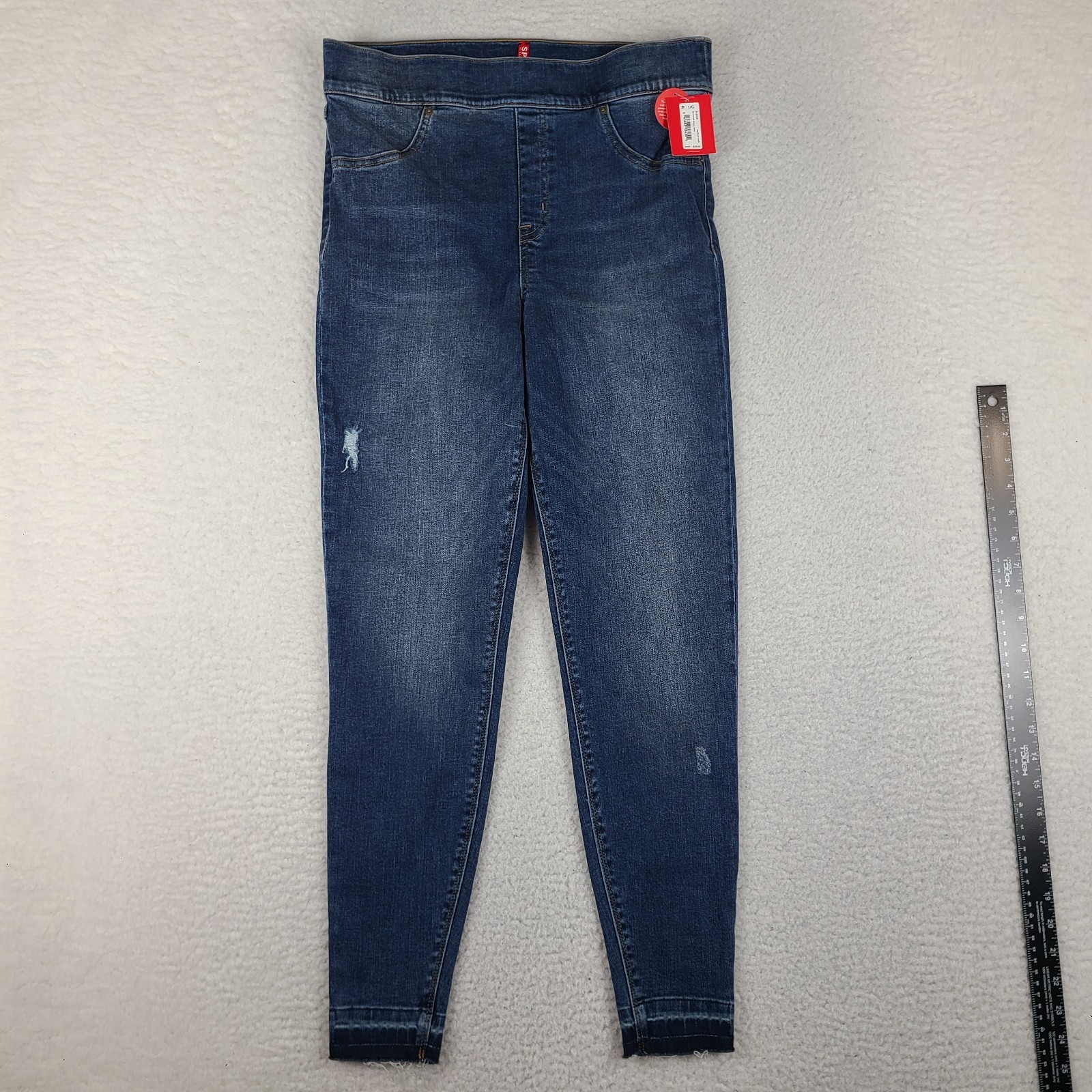 SPANX Pull On Jeans Womens Large Blue Distressed Skinny Dark Wash Denim NWT NEW SPANX Pull On Jeans Womens Large Blue Distressed Skinny Dark Wash Denim NWT NEW