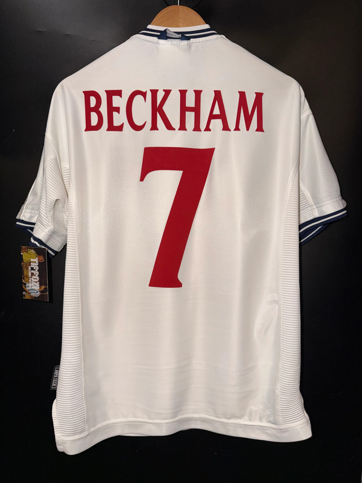 ENGLAND BECKHAM 1999-2000 ORIGINAL  JERSEY Size M