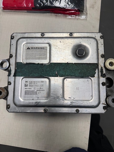 2013-14 Detroit DD13 DD15 Diesel Engine Control Module ECM ECU HDE0083190 OEM