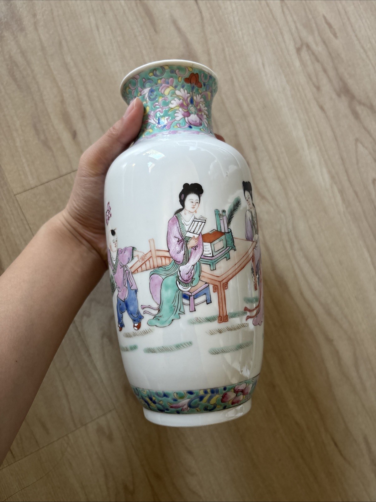 vintage Chinese Famille Rose porcelain vase. hand-painted vintage Chinese Famille Rose porcelain vase. hand-painted