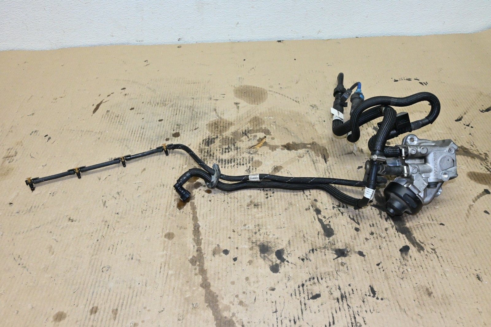 14-18 BMW F30 328d 2.0L N47T High-Pressure Fuel Pump Assembly W/ Hoses OEM 93k