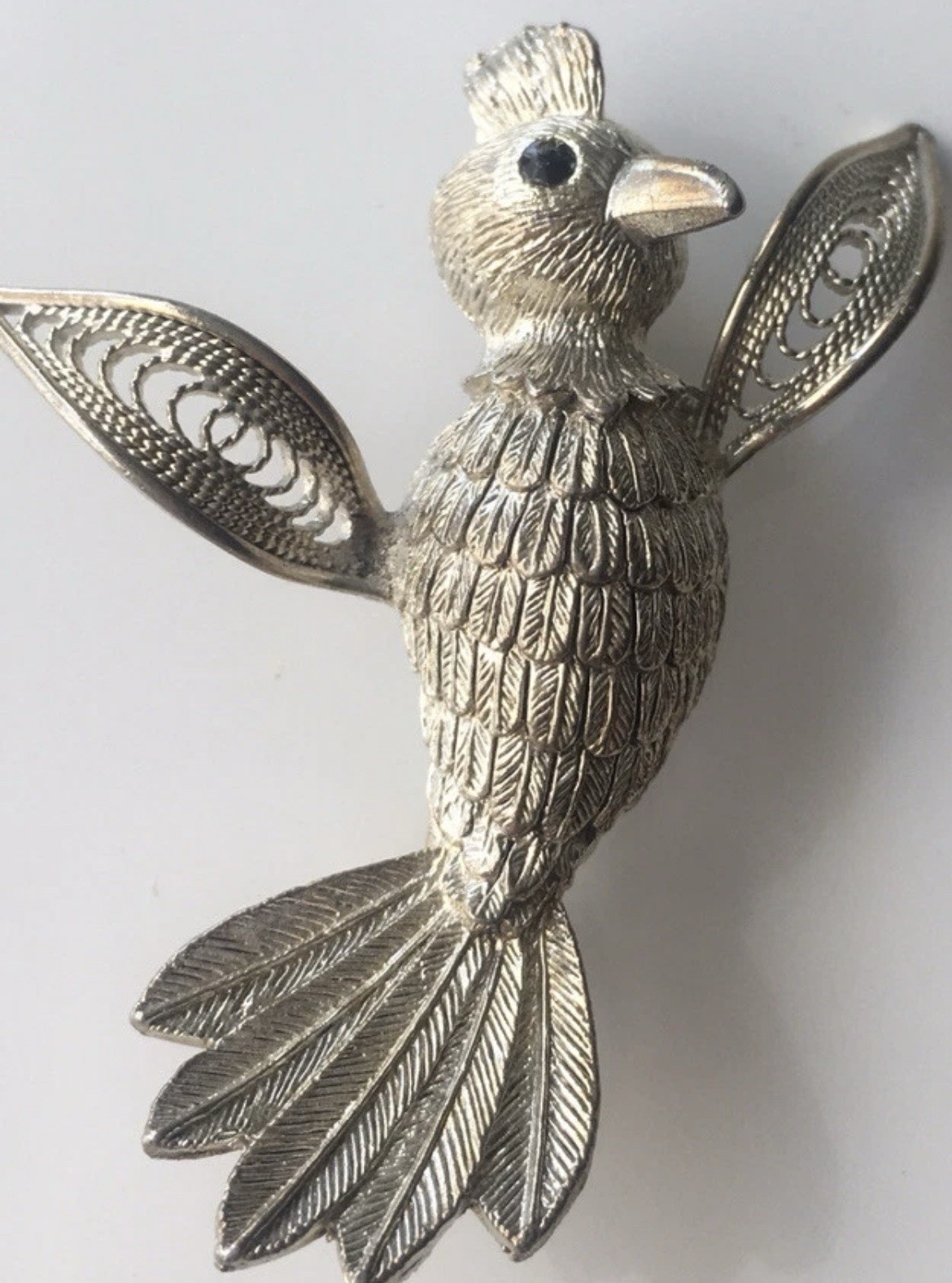 Vintage Bird Brooch Pin. Very detailed, Silver/Gold Toned, Signed JJ. Vintage Bird Brooch Pin. Very detailed, Silver/Gold Toned, Signed JJ.