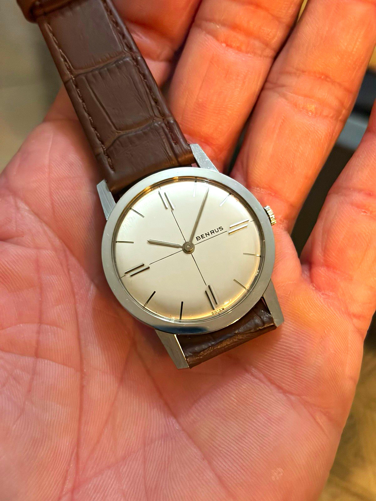 Benrus Vintage Manual Wind 17J Dress Watch Silver Dial Brown Leather Benrus Vintage Manual Wind 17J Dress Watch Silver Dial Brown Leather