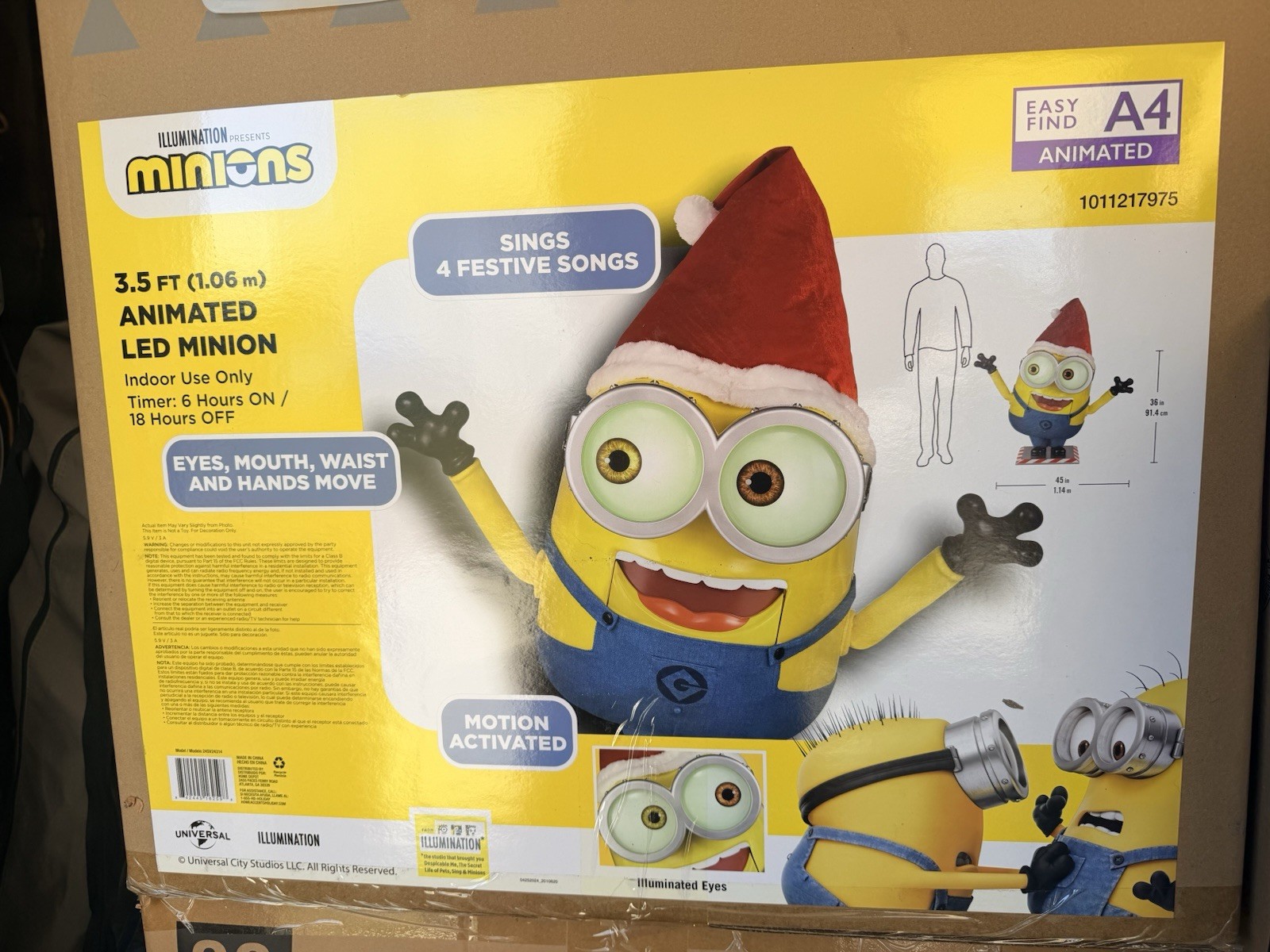 3.5 Ft. Minions Holiday Christmas