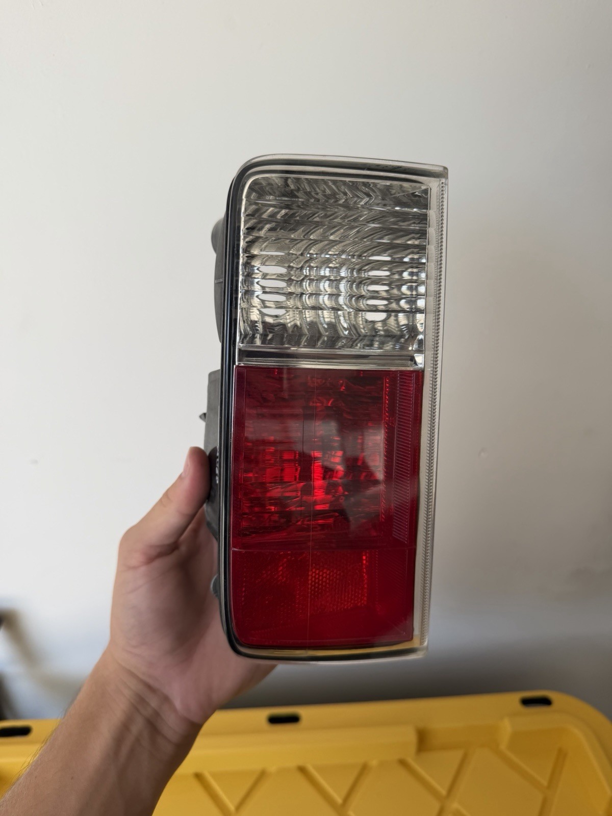 2010-2013 Lexus GX460 Rear Drivers Side Reverse Light Housing 81681-60080 2010-2013 Lexus GX460 Rear Drivers Side Reverse Light Housing 81681-60080