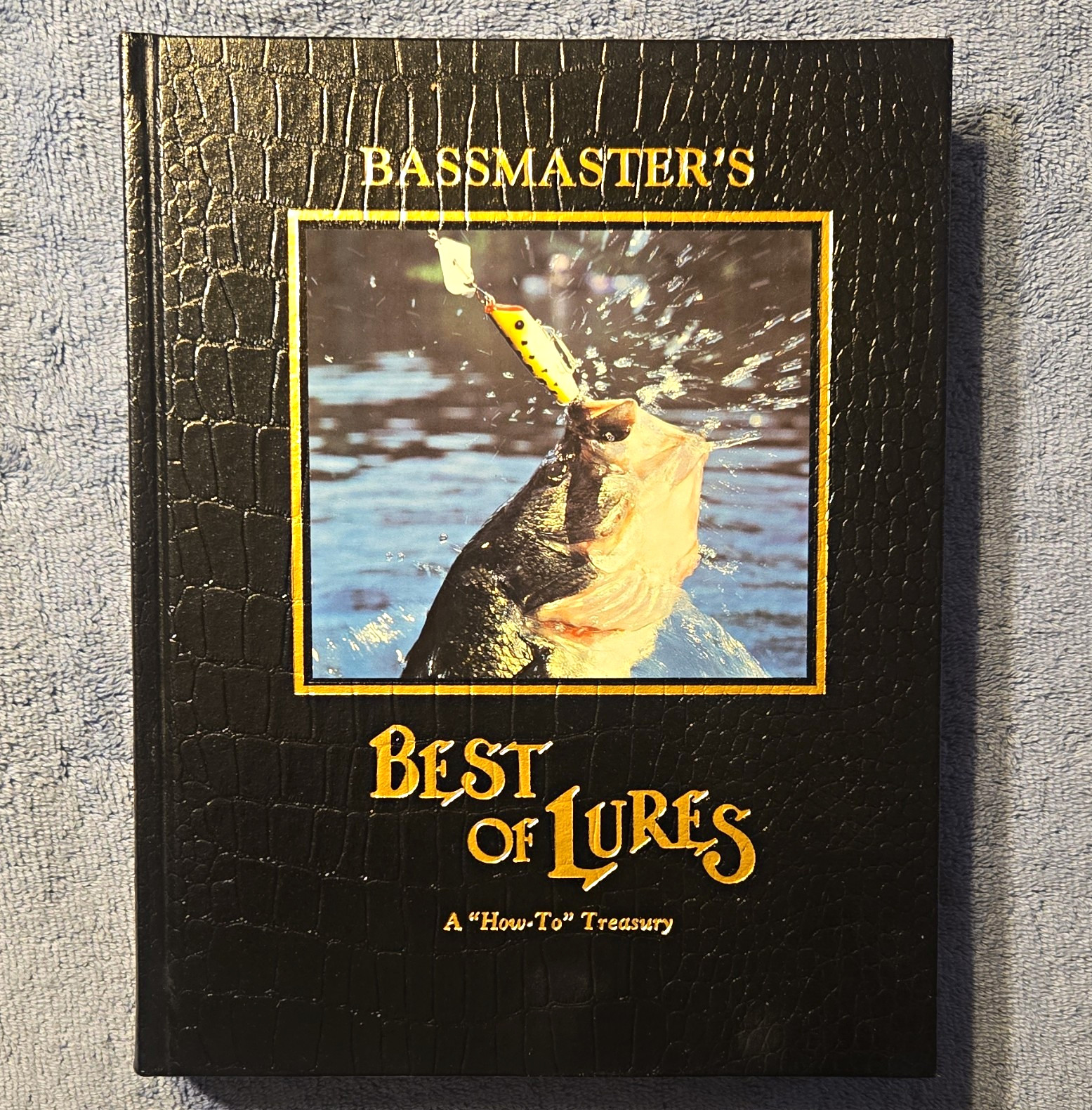 Bassmaster\'s Best of Lures Hardcover How-To Fishing Book Collectors\' Series Bassmaster\'s Best of Lures Hardcover How-To Fishing Book Collectors\' Series