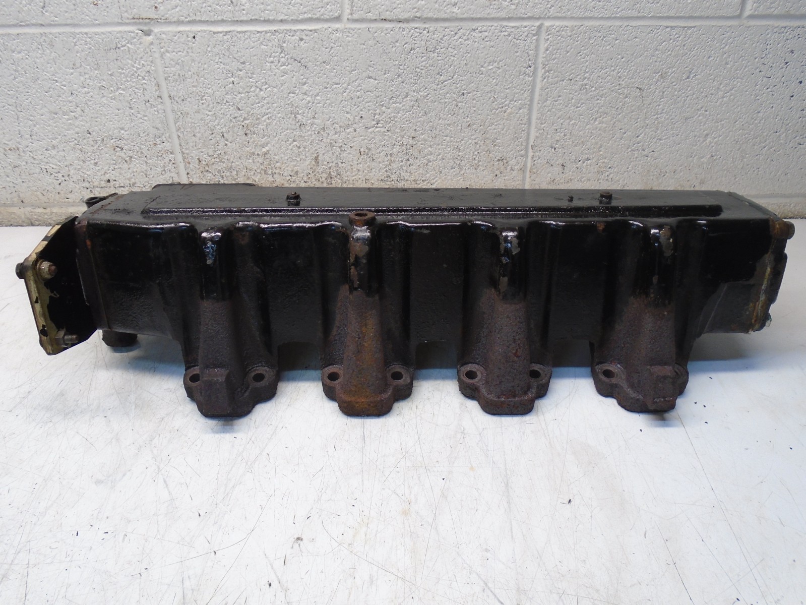 Z4 MerCruiser 54099A5 65603A4 STBD Exhaust Manifold V8 888 5.0L 302 351 188