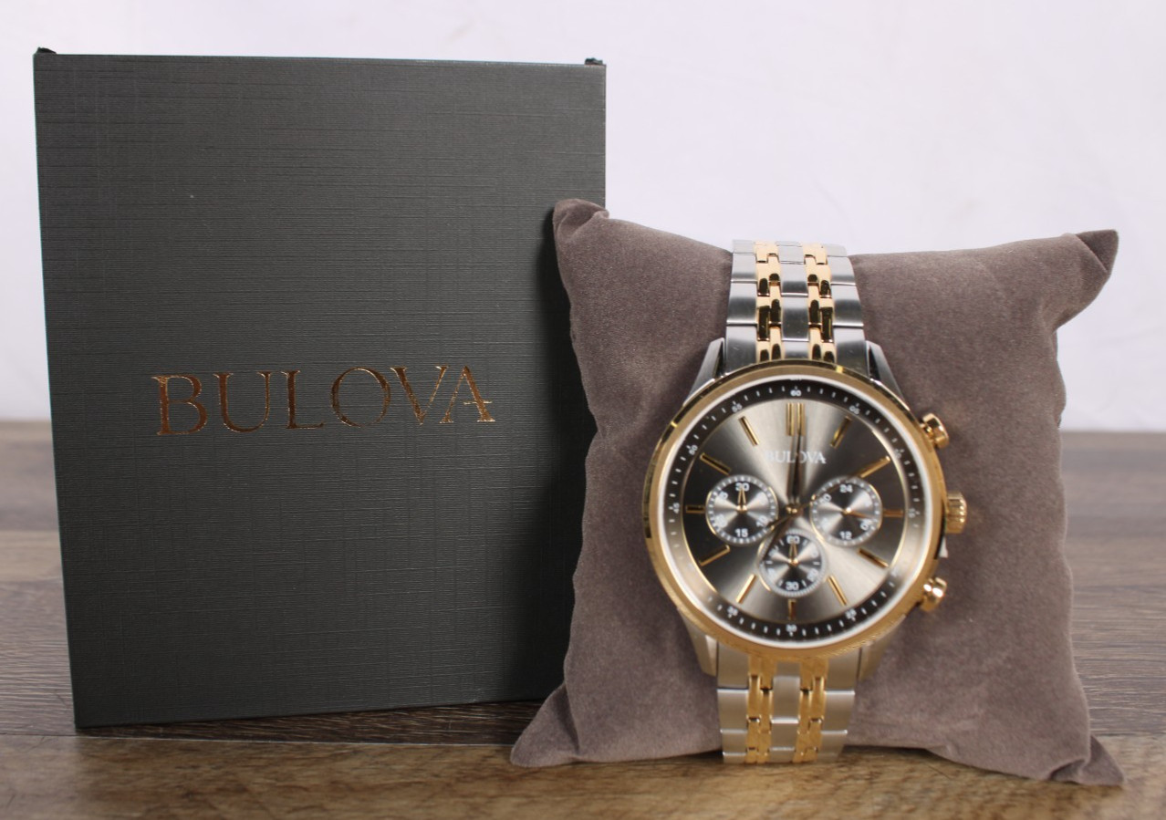 Bulova 98A215 42mm Silver Stainless Steel Case with Silver/Gold Stainless Steel Bulova 98A215 42mm Silver Stainless Steel Case with Silver/Gold Stainless Steel