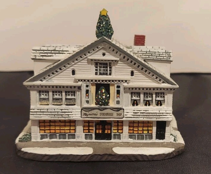 Roads Studio 1988 Rockwell\'s Studio Rockwell\'s Main Street House #4652Q