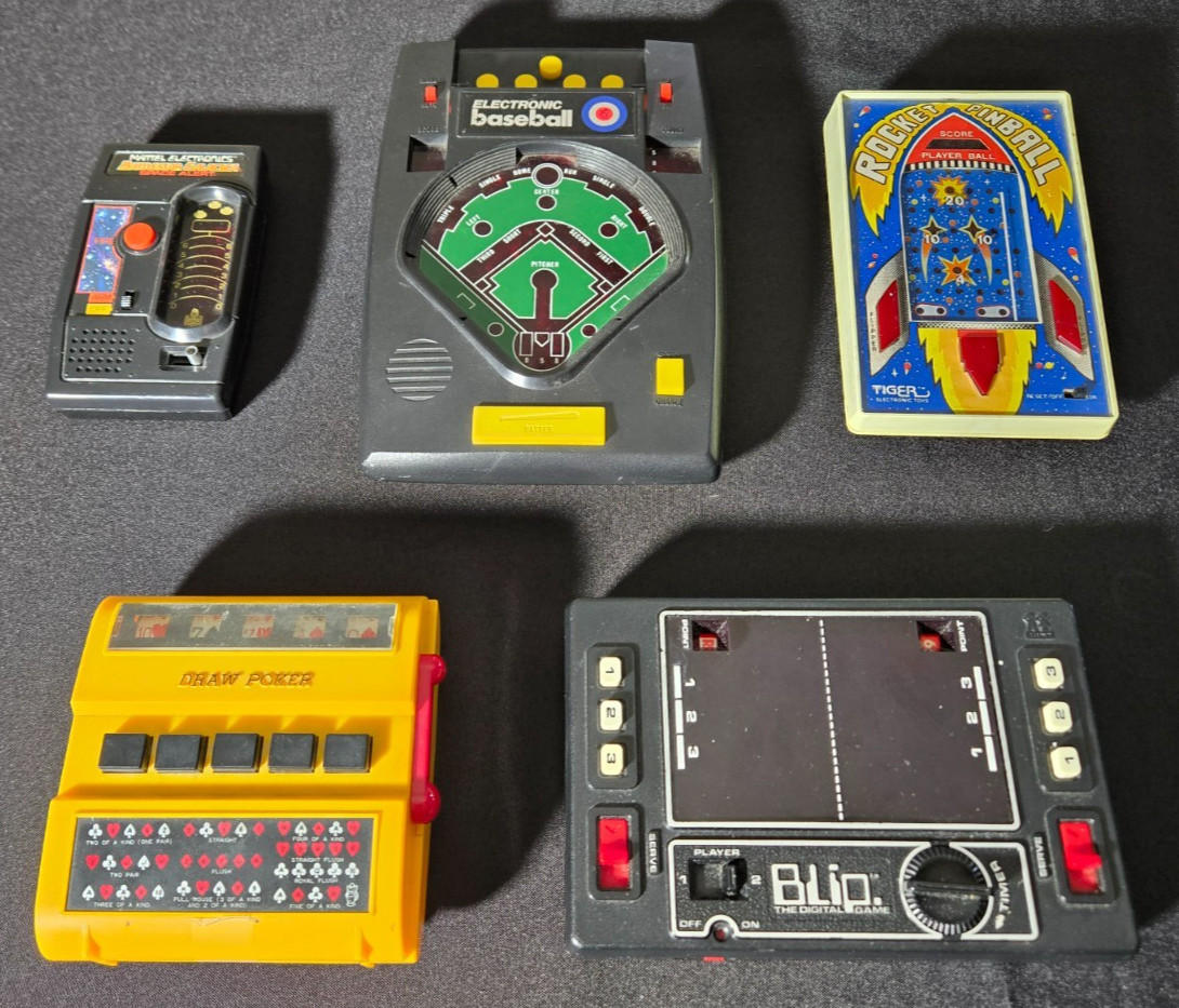 AnotherTime Lot of 5 Vintage Handheld Electronic Games Battlestar Galactica Blip