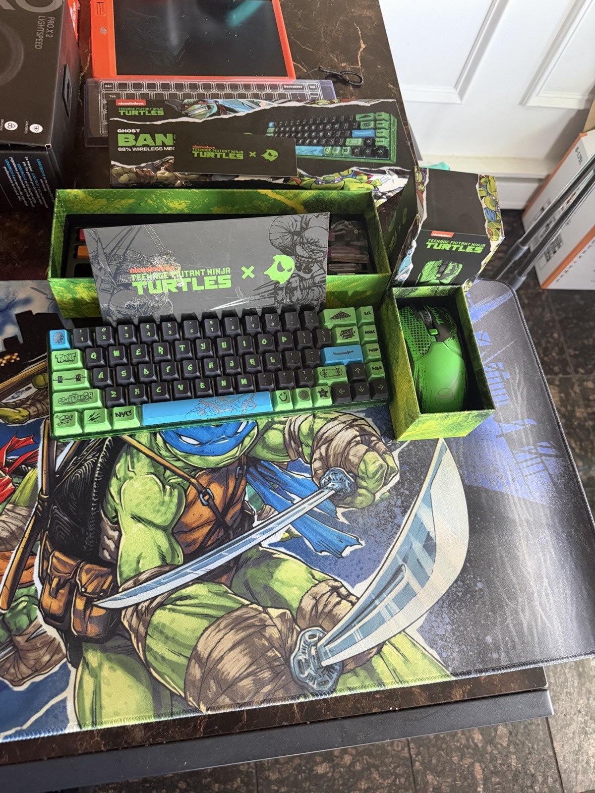 Ghost Banshee x TMNT Collaboration Wireless Mechanical Keyboard Mouse Combo Ghost Banshee x TMNT Collaboration Wireless Mechanical Keyboard Mouse Combo