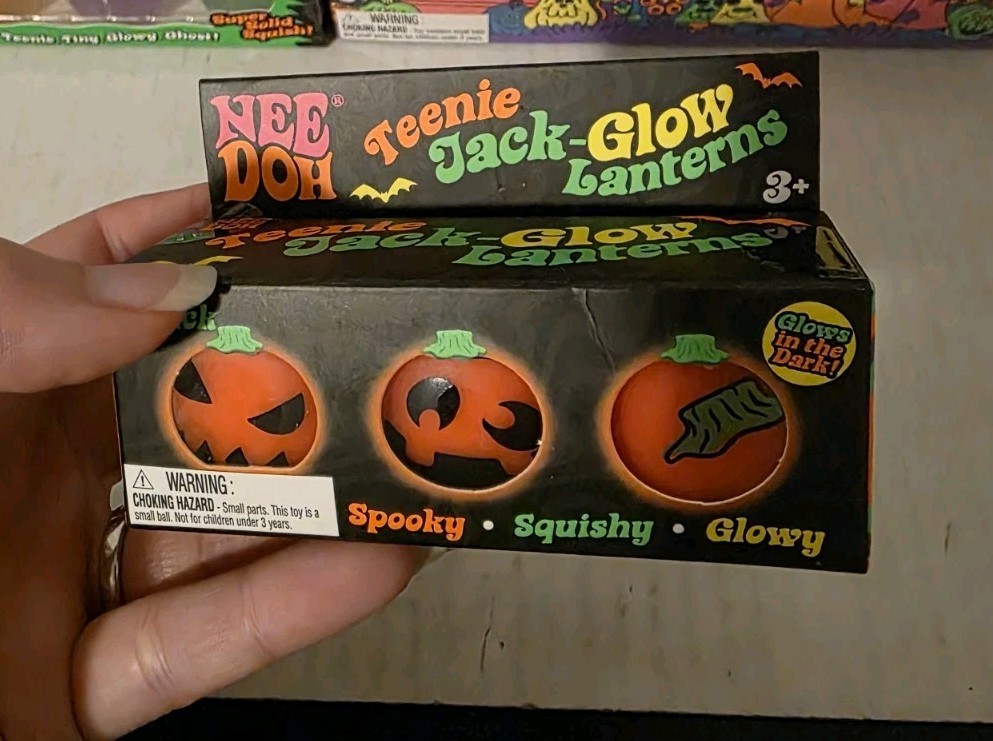 NeeDoh Teenie Jack-Glow Lanterns 3 Pack Halloween Glow in Dark NEW RARE NeeDoh Teenie Jack-Glow Lanterns 3 Pack Halloween Glow in Dark NEW RARE