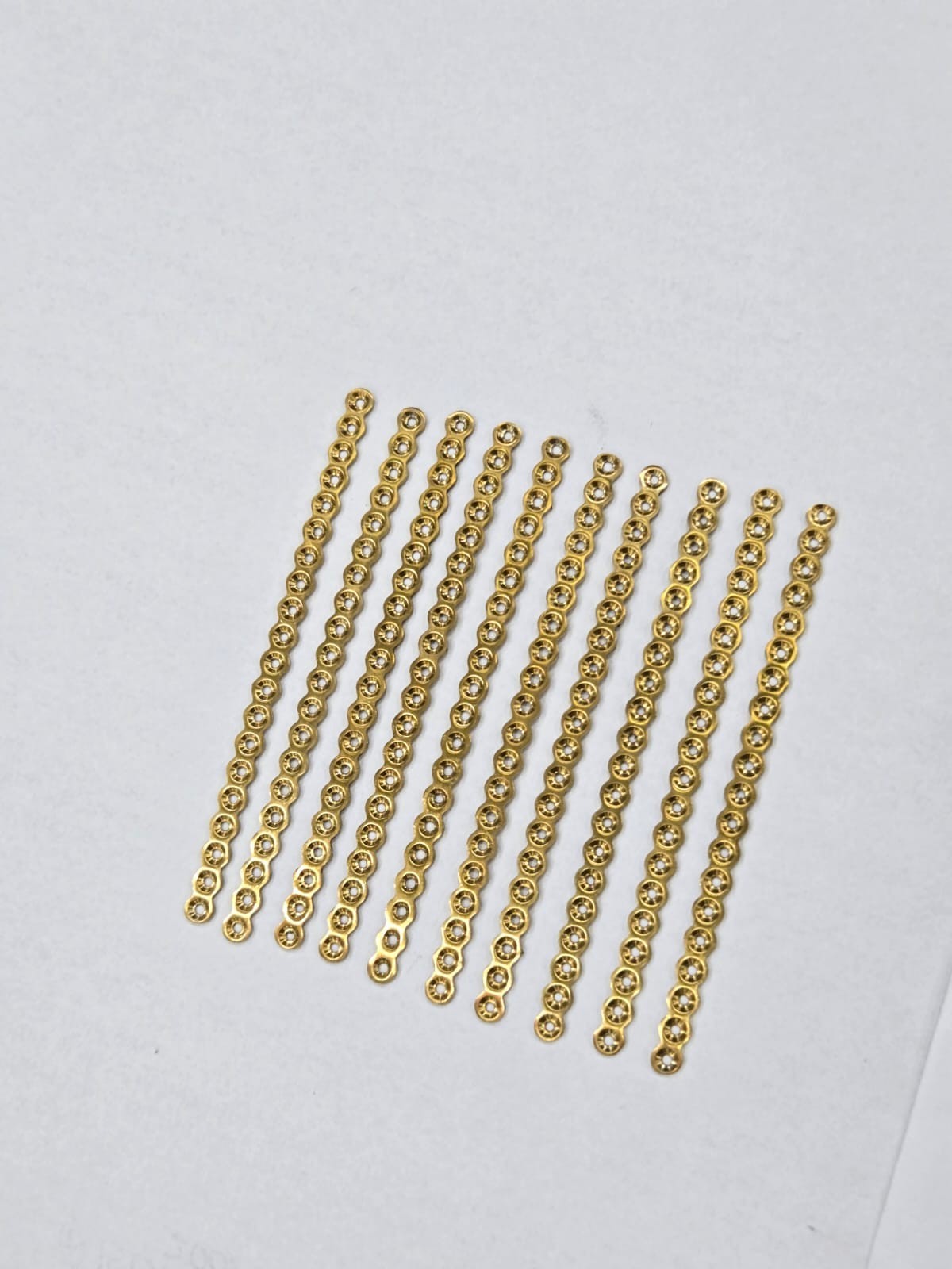 Maxillofacial Mini 1.5mm Plates with 120 Pcs Titanium Screws with ScrewDriver