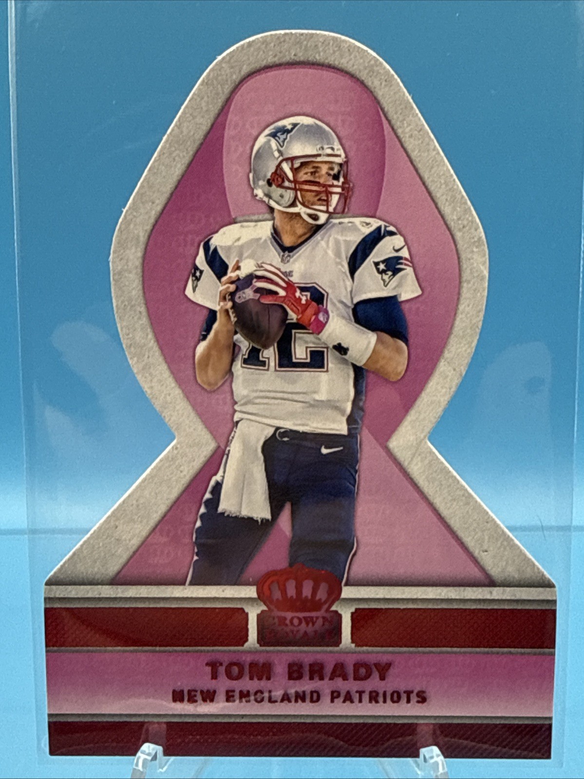 2015 Panini Crown Royale Tom Brady #PR8 Pink Ribbons Die-Cuts Red 2015 Panini Crown Royale Tom Brady #PR8 Pink Ribbons Die-Cuts Red