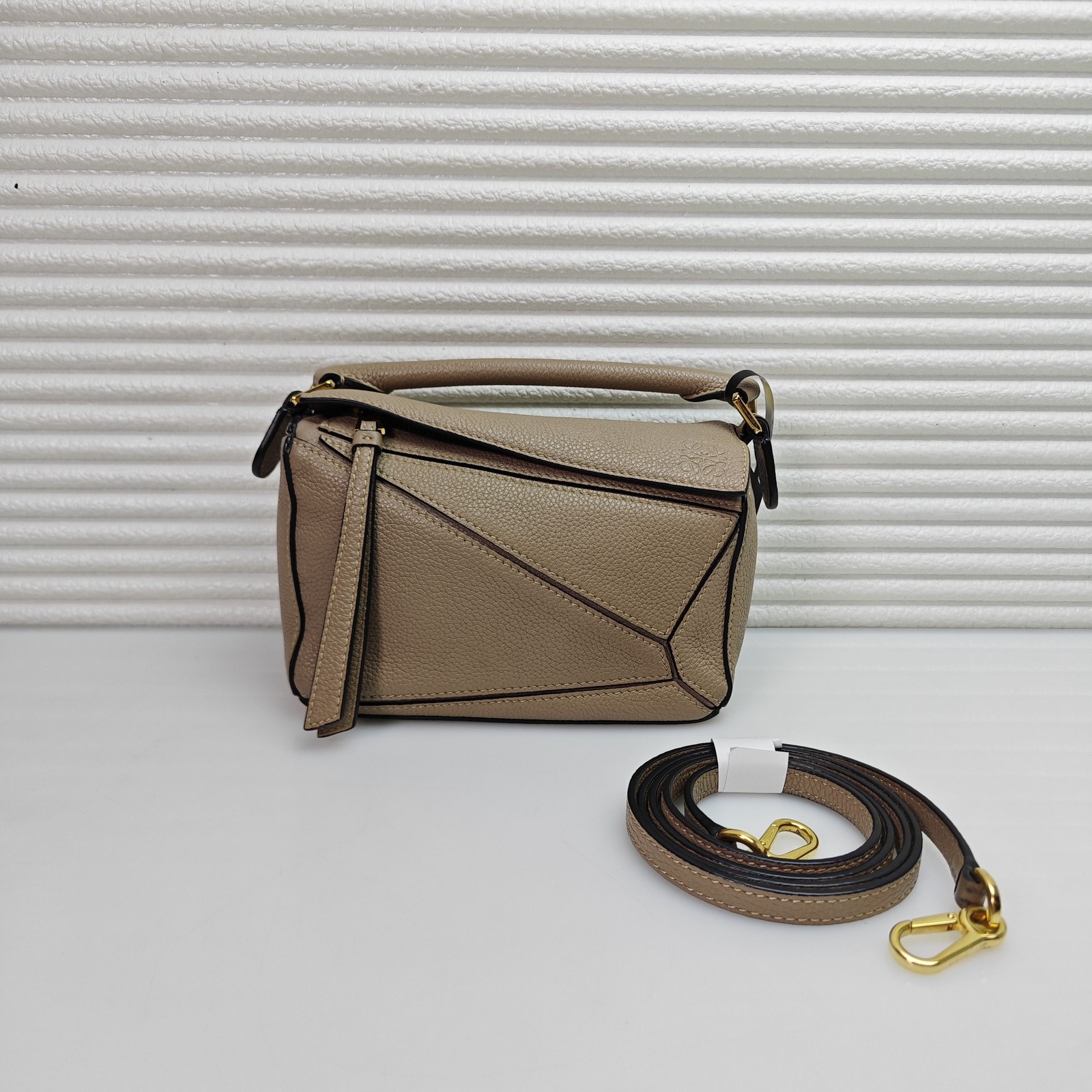 Loewe Puzzle Mini Beige GHW Calfskin Leather Crossbody Bag Top Handle Auth