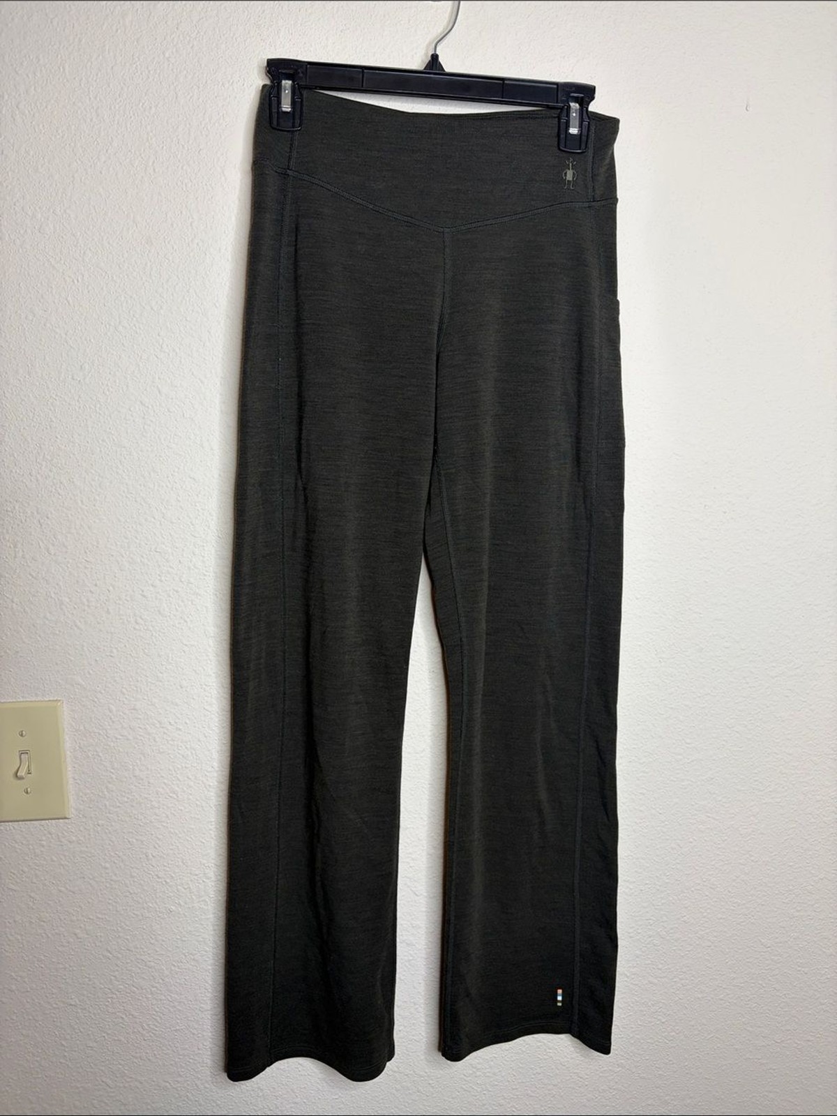Smartwool Women’s Merino Sport Straight Leg Pants Size Small Smartwool Women’s Merino Sport Straight Leg Pants Size Small