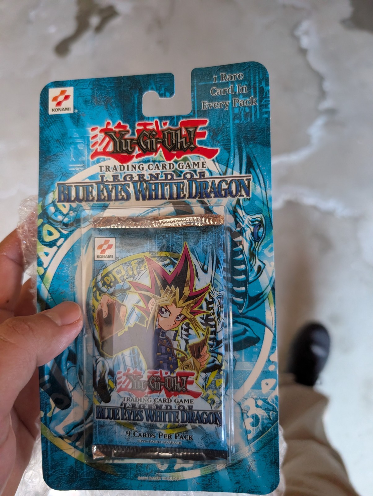 Konami Yu-Gi-Oh 2002 Legend of Blue Eyes White Dragon Booster Pack Konami Yu-Gi-Oh 2002 Legend of Blue Eyes White Dragon Booster Pack
