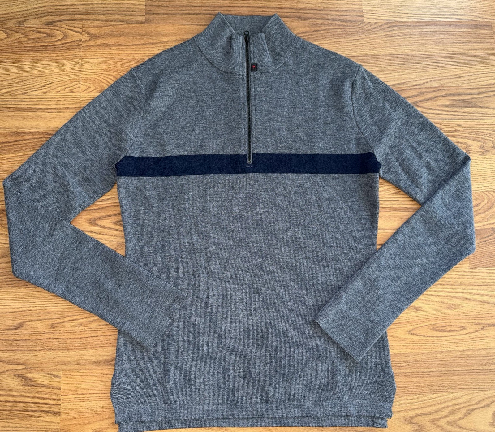 Relwen Men’s M 100% Merino Wool Quarter Zip Mock neck Sweater Gray Navy Stripe Relwen Men’s M 100% Merino Wool Quarter Zip Mock neck Sweater Gray Navy Stripe