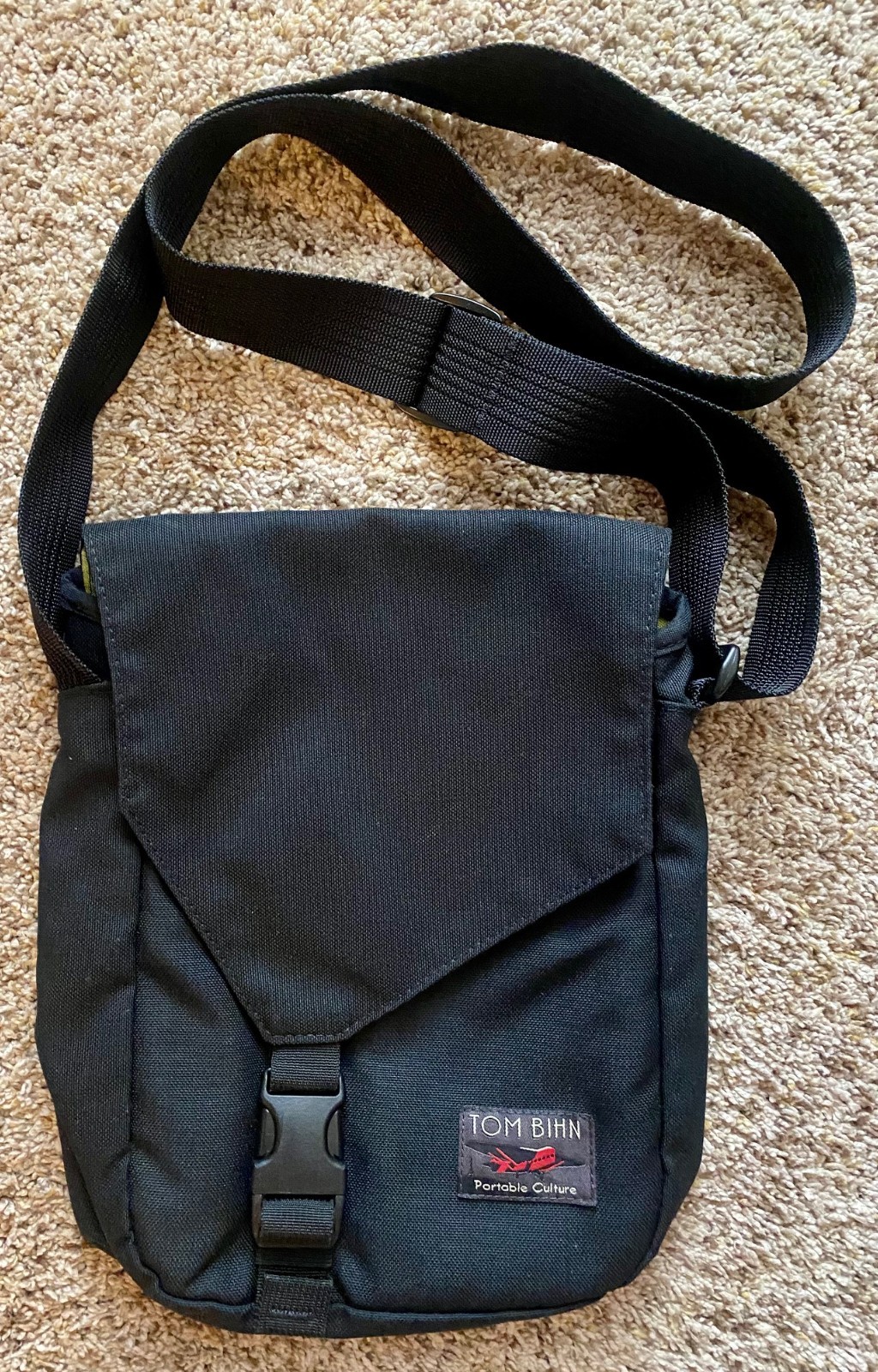 RARE HTF OOP Vtg TOM BIHN cordura black & wasabi green small cafe bag
