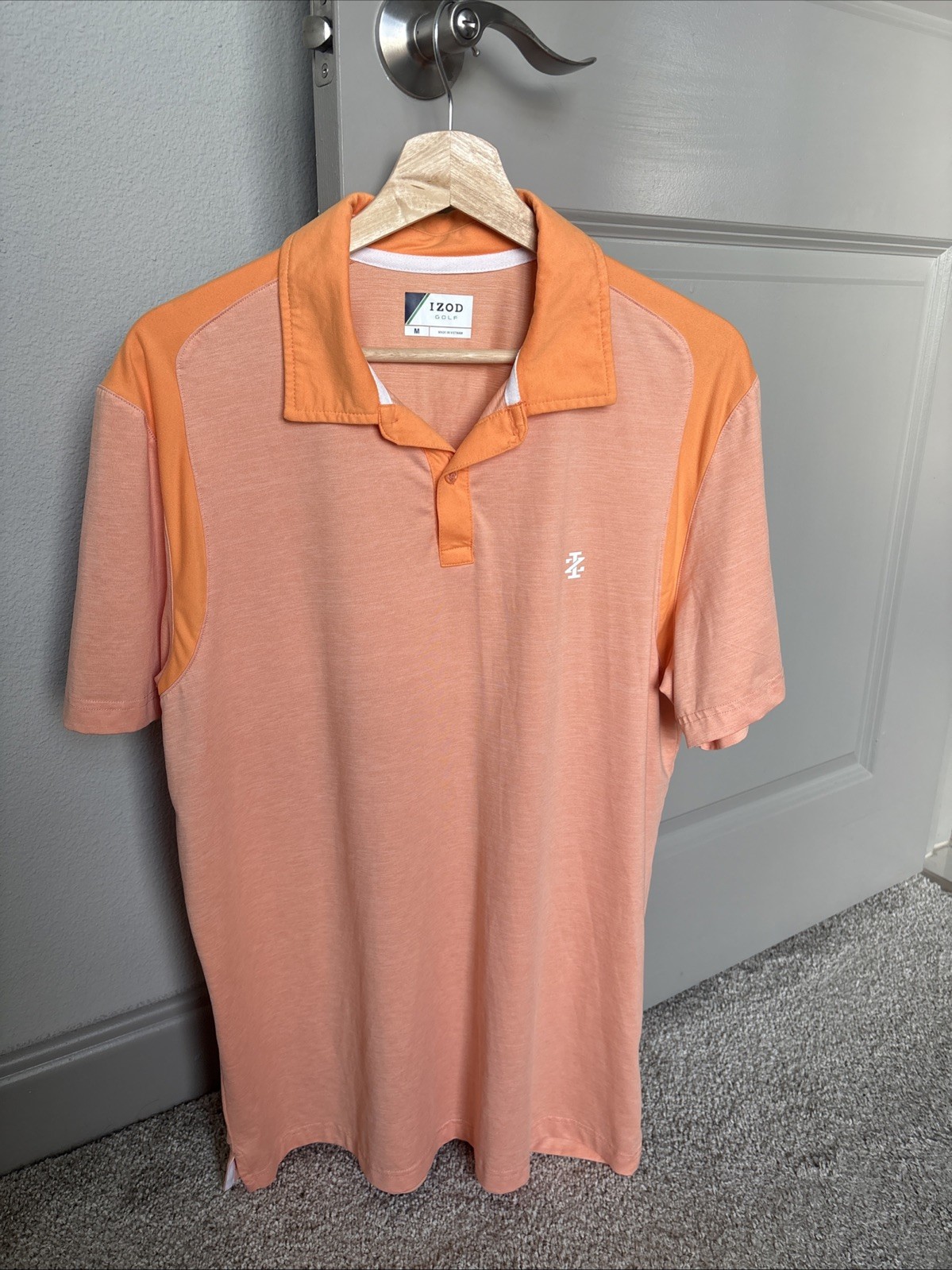 Izod Men\'s Orange Golf Polo Shirt Size Medium Izod Men\'s Orange Golf Polo Shirt Size Medium