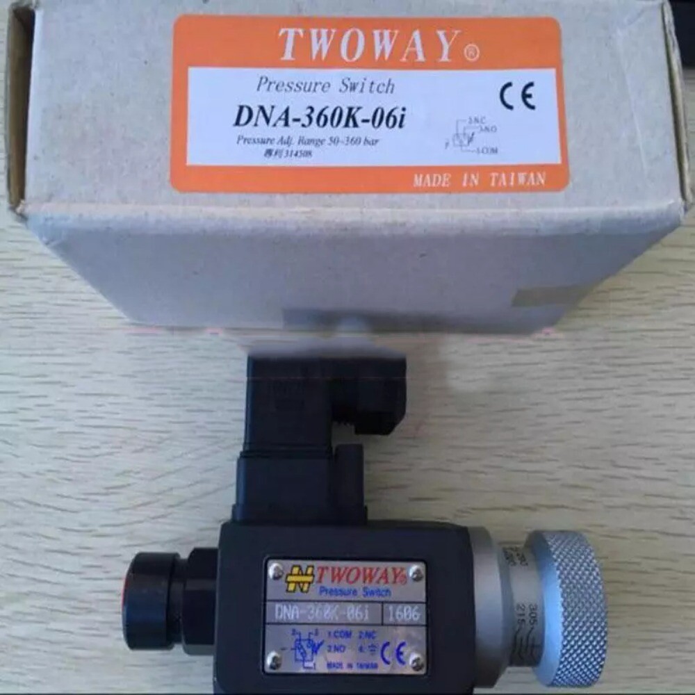 1PC NEW DNA-360K-06I pressure switch