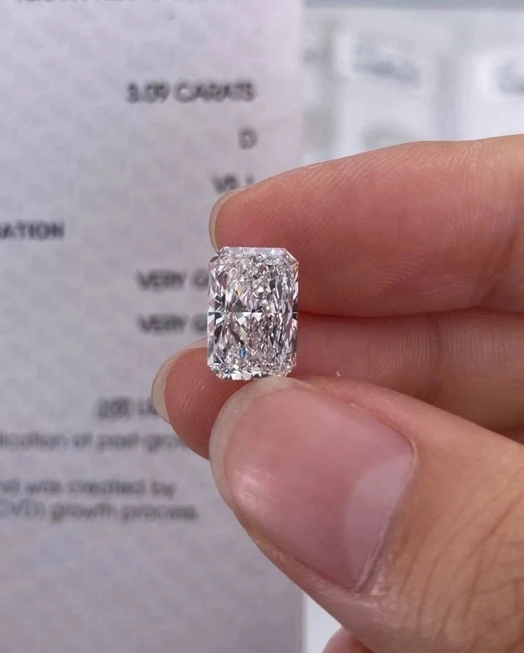 Loose 5.00 Ct Radiant Cut Lab Grown CVD Diamond Certified D Color VVS1 Clarity