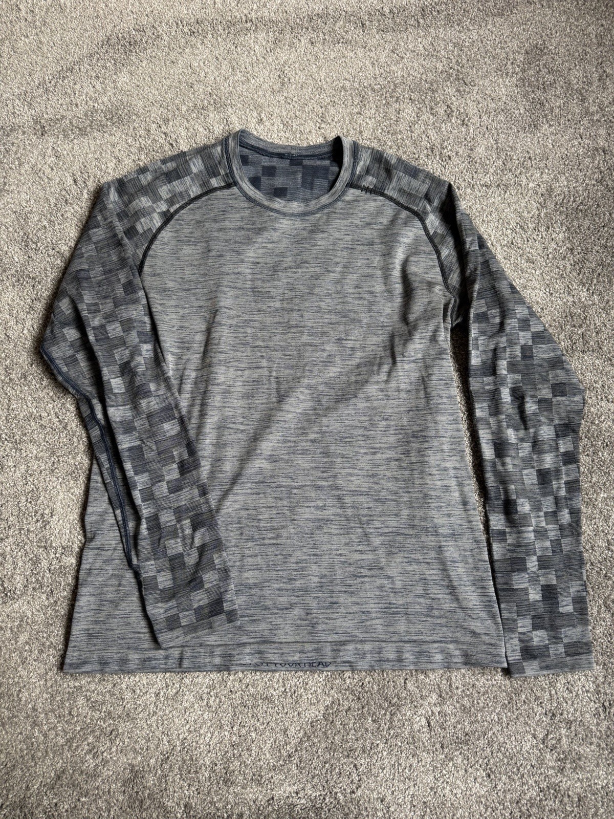 VINTAGE lululemon Men’s Long Sleeve Shirt 2016 Large L Blue Gray Checkered VINTAGE lululemon Men’s Long Sleeve Shirt 2016 Large L Blue Gray Checkered