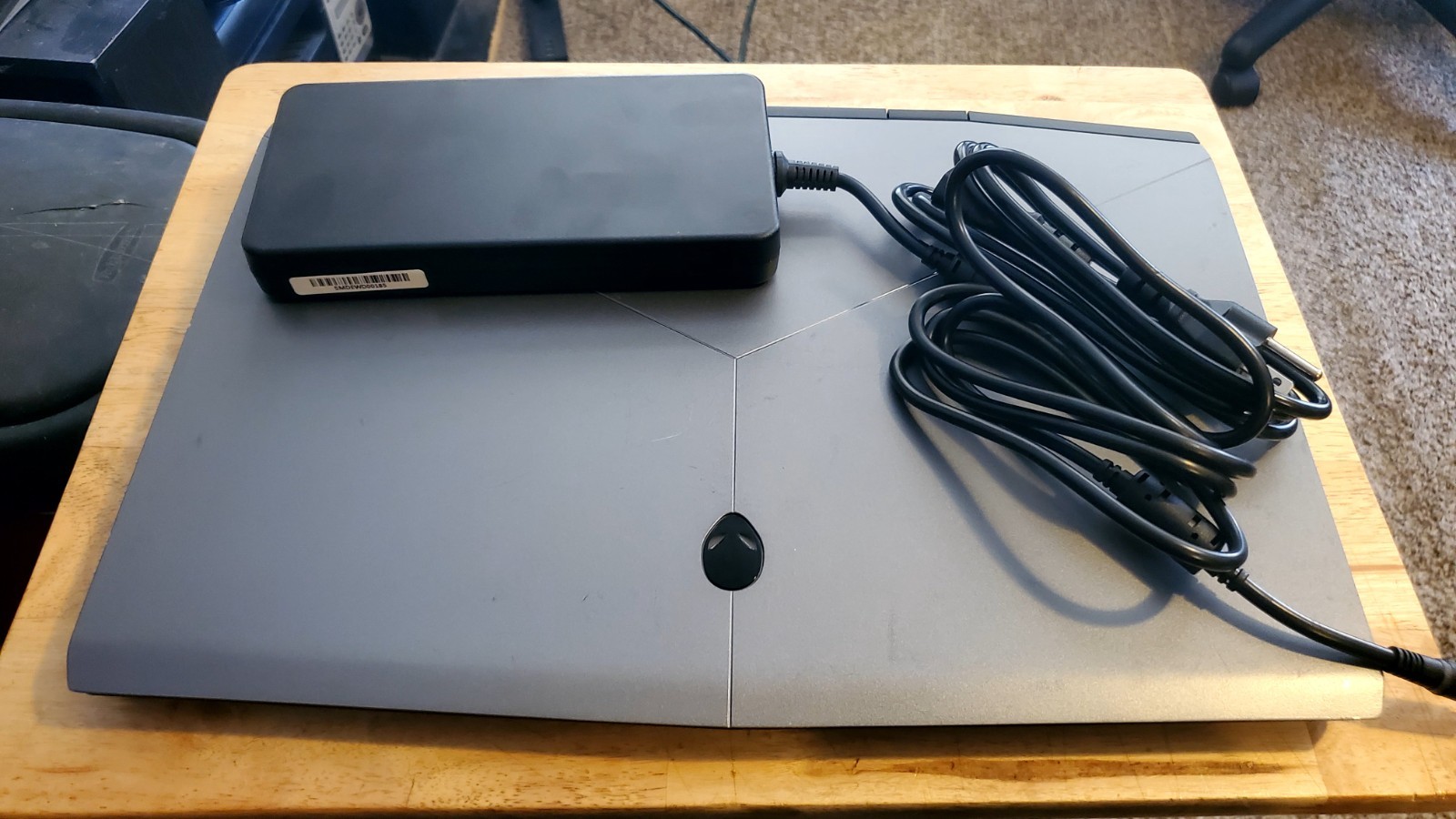 Alienware M17 Laptop I7 8750H, RTX2070 Max-Q