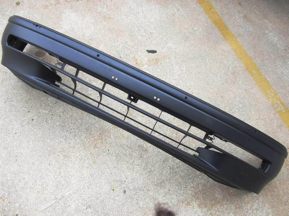 OEM New 1992-1993 Genuine Honda Accord Front Bumper Cover 71101-SM2-E00ZZ